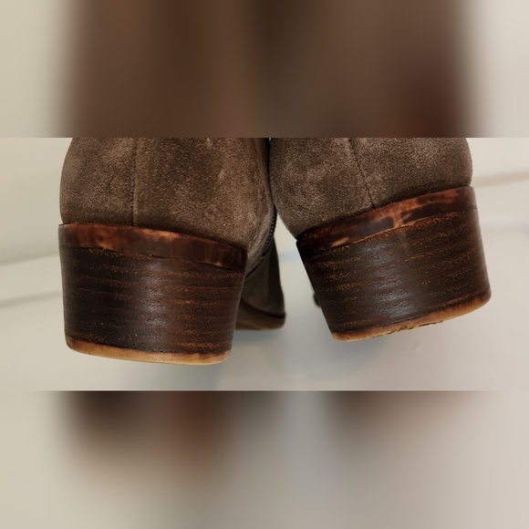 Lucky Brand Grey Suede Booties - Picture 13 of 14